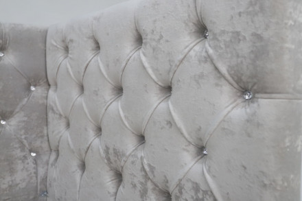 Современная мебель кровать «Мила» (Плюш Сильвер), купить недорого в фирменном салоне магазине «Моя Мебель», всего за 42 110 руб.